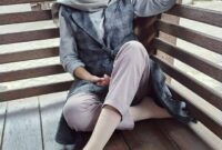 Hijab Rajutan: Mencipta Kain Perempuan dari Titisan Masa